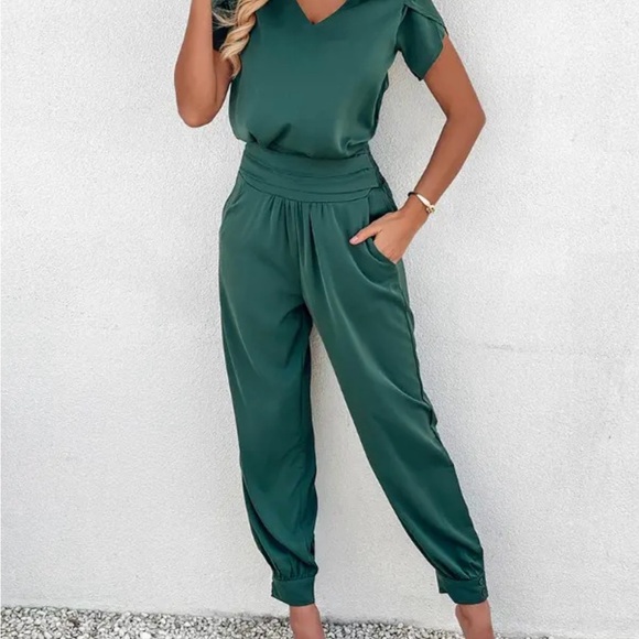 Chic Me Puff Sleeve Top & High Waist Cuffed Pant Set - Picture 6 of 16